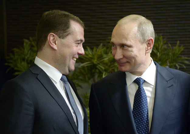 Повышение зарплаты Путина и Медведева