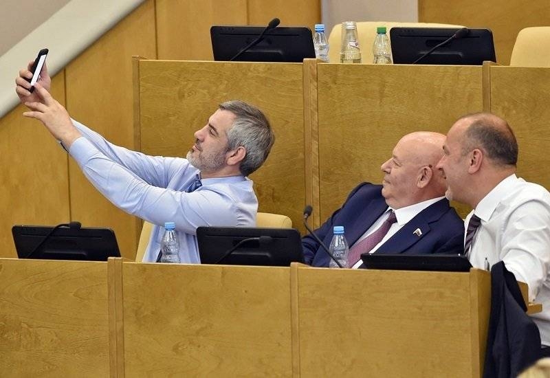 Милонов не согласился работать в Думе за 40 тысяч
