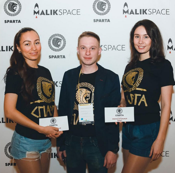 Девушки промоутеры на мужской конференции 2016 в Москве